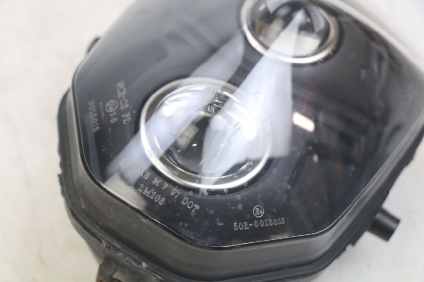 photo de FANALE ANTERIORE MOTRAC URBAN 4T 50 (2016 - 2024) - Stato della superficie e materiale