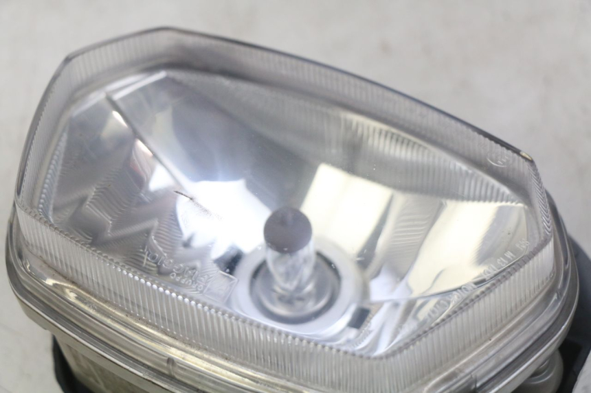 photo de FANALE ANTERIORE PIAGGIO VESPA SPRINT 2T 50 (2014 - 2018)