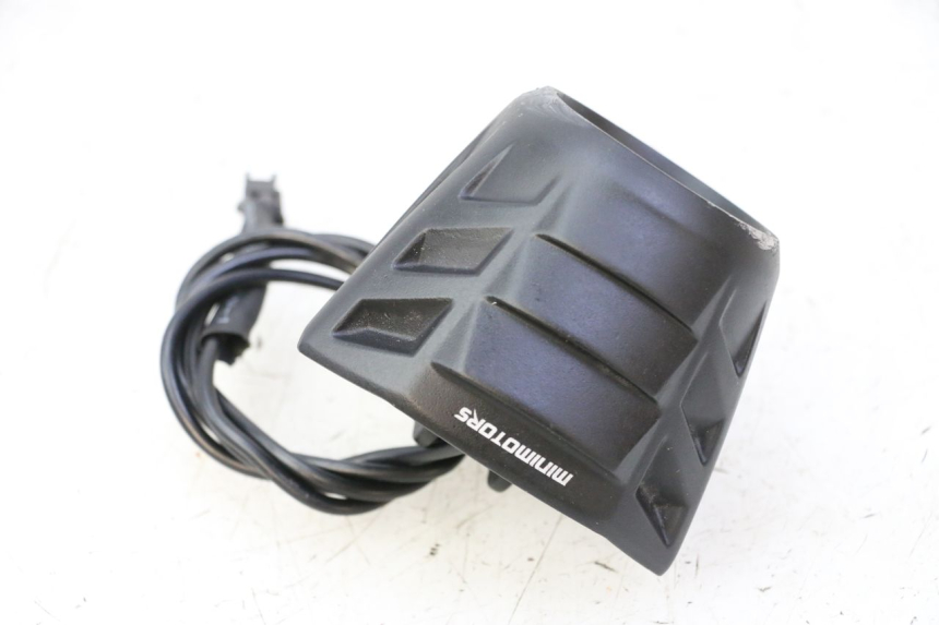 photo de FARO ANTERIORE DUALTRON VICTOR LIMITED 1