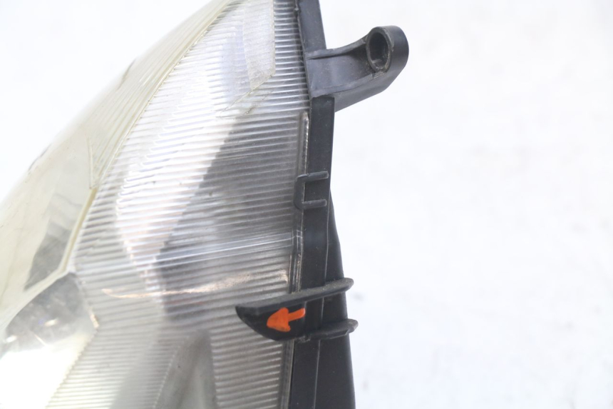 photo de FANALE ANTERIORE PEUGEOT VIVACITY 125 (2010 - 2017)