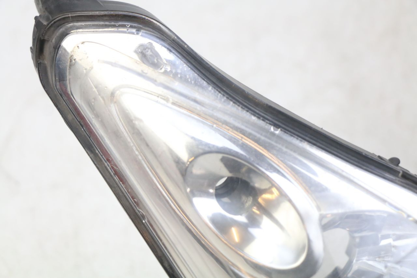 photo de FANALE ANTERIORE YAMAHA XMAX X-MAX 125 (2006 - 2009)