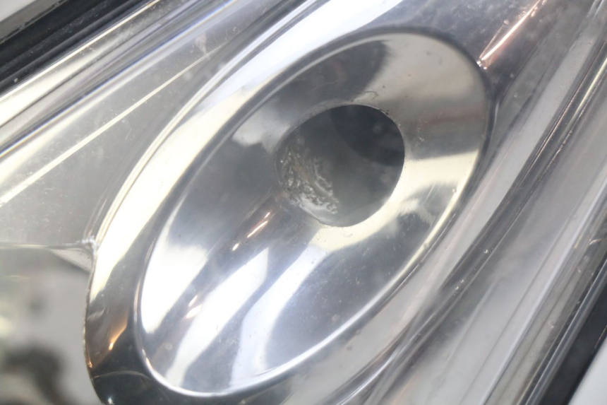 photo de FANALE ANTERIORE YAMAHA XMAX X-MAX 125 (2006 - 2009)