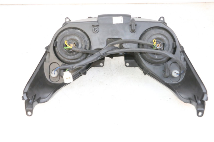 photo de FANALE ANTERIORE YAMAHA XMAX X-MAX 125 (2006 - 2009) - Primo piano tecnico