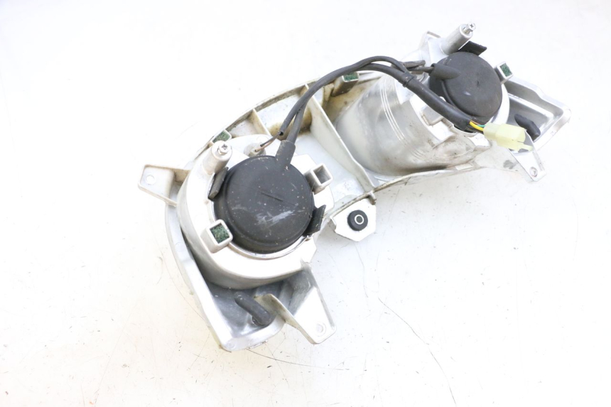 photo de FANALE ANTERIORE YAMAHA X-MAX XMAX 125 (2010 - 2013) - Marcature e riferimenti originali