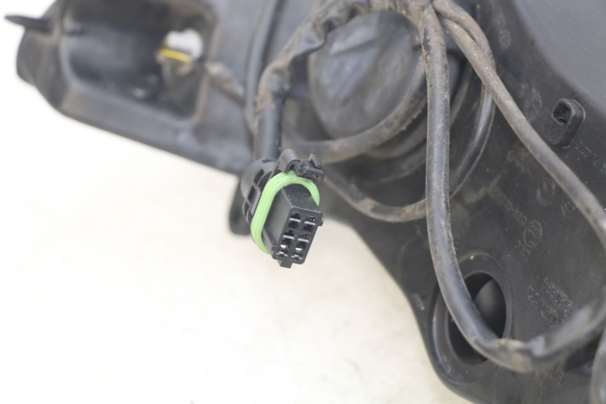 photo de FANALE ANTERIORE PIAGGIO XEVO - X EVO 125 (2007 - 2016)