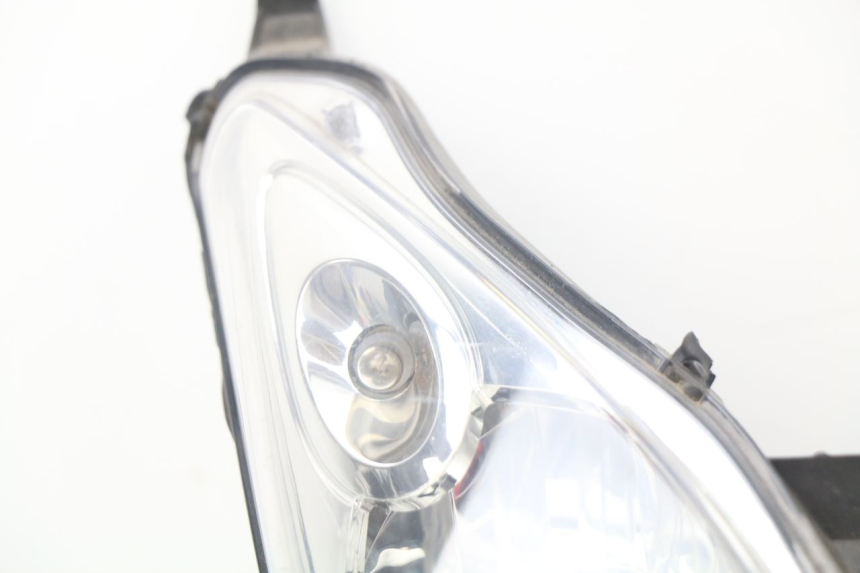 photo de FANALE ANTERIORE YAMAHA XMAX X-MAX 125 (2006 - 2009)