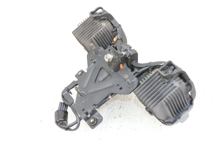 photo de FARO ANTERIORE YAMAHA TRACER 7 700 (2020 - 2024)