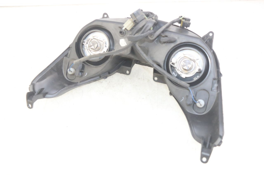 photo de FANALE ANTERIORE YAMAHA XMAX X-MAX 125 (2006 - 2009)