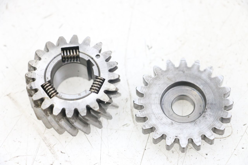 photo de INGRANAGGIO TRASMISSIONE HYOSUNG GV AQUILA 125 (2000 - 2004)