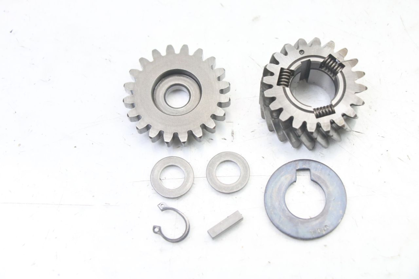 photo de INGRANAGGIO TRASMISSIONE HYOSUNG GTR 125 (2006 - 2008)