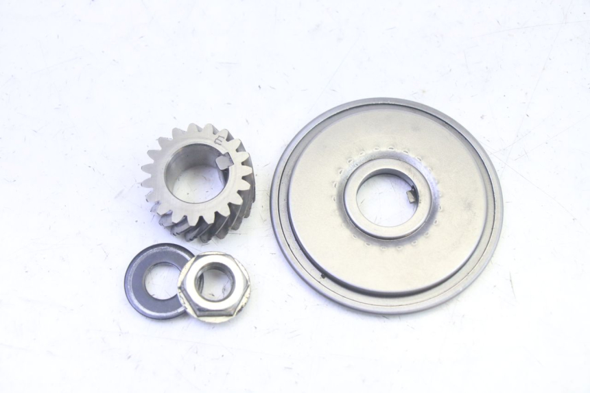 photo de INGRANAGGIO TRASMISSIONE YAMAHA TTR 125 (2000 - 2020) - Vista principale