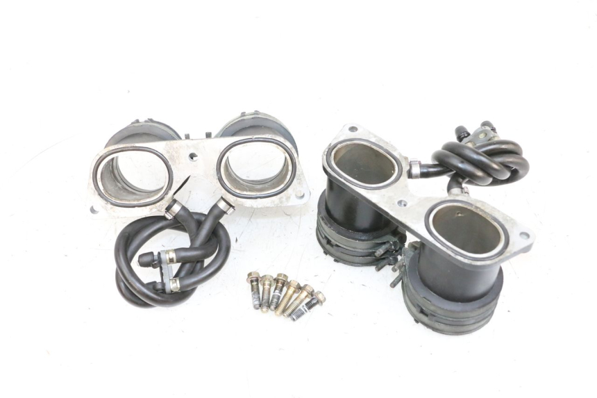 photo de COLLETTORE ASPIRAZIONE MV AGUSTA BRUTALE R WALLY 910 (2008 - 2008) - Altra angolazione