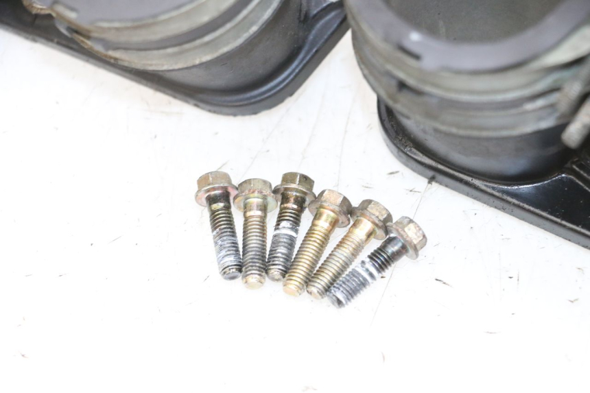 photo de COLLETTORE ASPIRAZIONE MV AGUSTA BRUTALE R WALLY 910 (2008 - 2008) - Vista d'insieme del prodotto