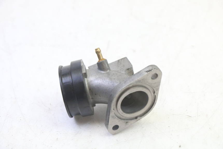 photo de COLLETTORE DI ASPIRAZIONE SUZUKI BURGMAN 125 (2007 - 2014)