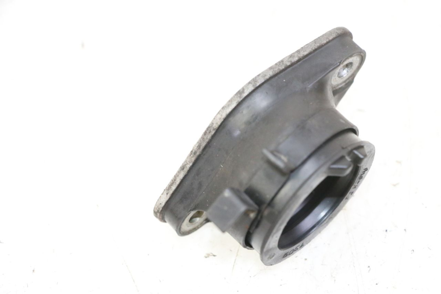 photo de COLLETTORE ASPIRAZIONE HONDA CBF 125 (2009 - 2015)