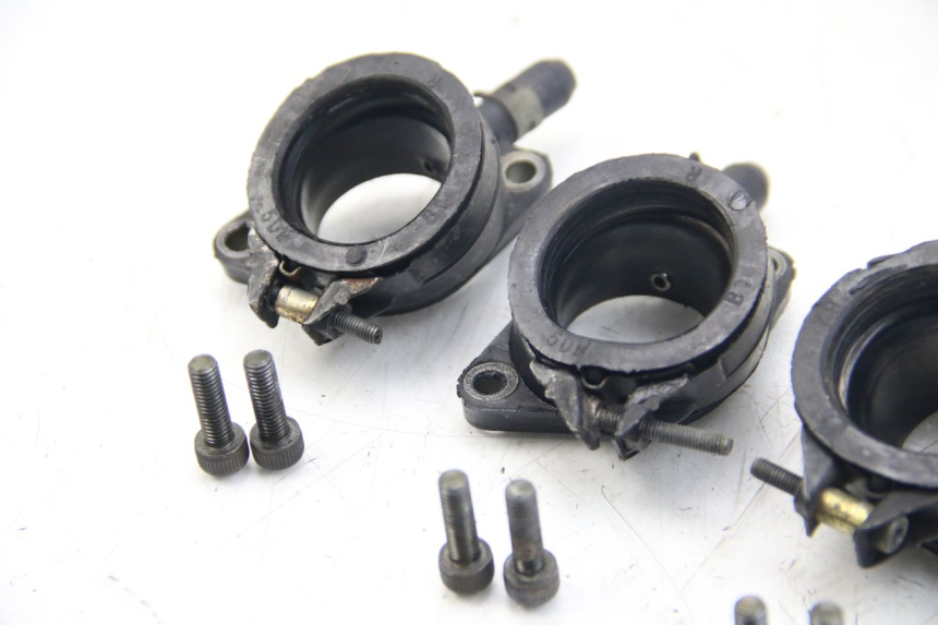 photo de COLLETTORE DI ASPIRAZIONE YAMAHA FZS FAZER 600 (2001 - 2003)