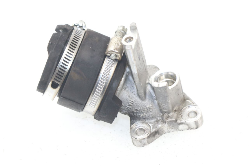 photo de Collettore di aspirazione PIAGGIO PRIMAVERA 125 (2013 - 2021) - Zoom sullo stato d'uso