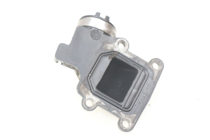 photo de TUBO DI ASPIRAZIONE YAMAHA SLIDER NAKED 50 (2004 - 2018)