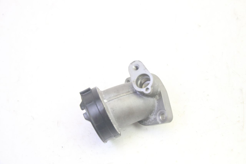 photo de COLLETTORE ASPIRAZIONE YAMAHA TRICITY 300 (2020 - 2024) - Dettaglio del componente