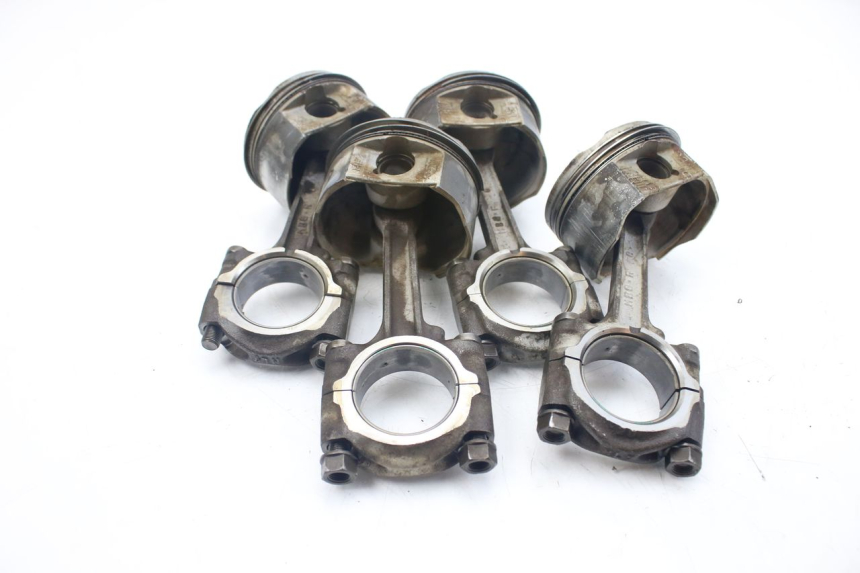 photo de PISTONE HONDA VFR FI RC46 800 (1998 - 2001)