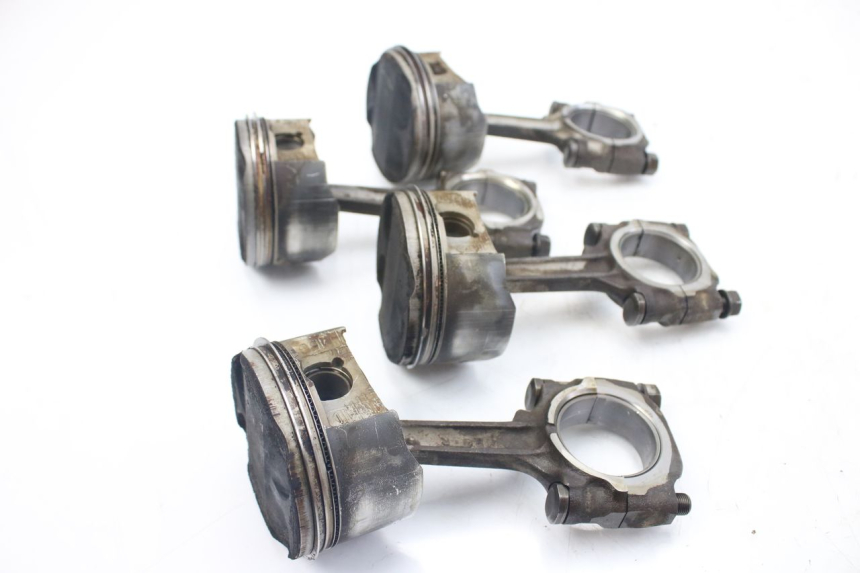 photo de PISTONE HONDA VFR FI RC46 800 (1998 - 2001)