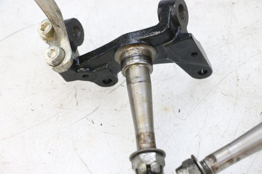 photo de PERNO FUSO A SNODO YAMAHA YFM R RAPTOR 250 (2008 - 2014) - Zoom sullo stato d'uso