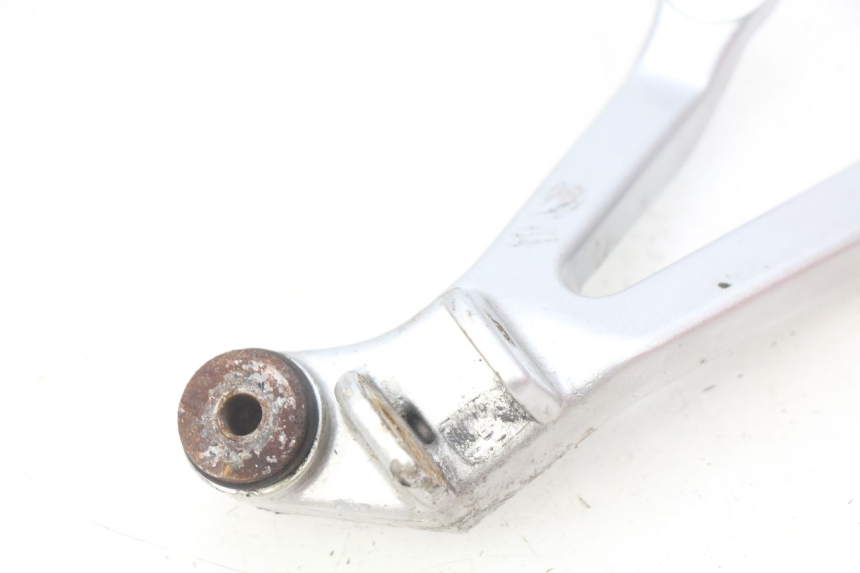 photo de PEDANA POSTERIORE DESTRA SUPPORTO HONDA CBR RR FIREBLADE 900 (1992 - 1994)