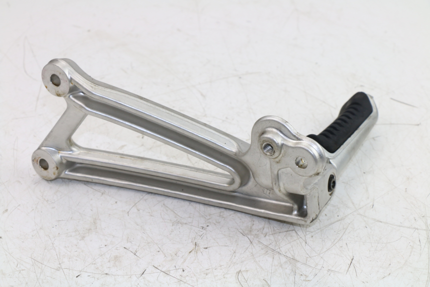 photo de Piastra poggiapiedi posteriore destro DUCATI ST3 992 (2006 - 2008)