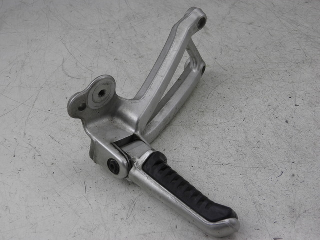photo de PIASTRA PEDANA POSTERIORE DESTRA DUCATI ST3 ABS 992 (2006 - 2007)
