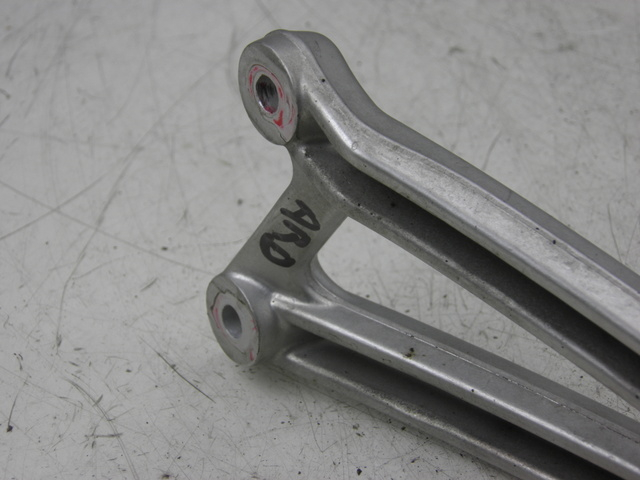 photo de PIASTRA PEDANA POSTERIORE DESTRA DUCATI ST3 ABS 992 (2006 - 2007)