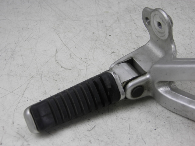 photo de PIASTRA PEDANA POSTERIORE DESTRA DUCATI ST3 ABS 992 (2006 - 2007)