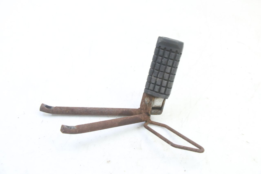 photo de PEDANA POSTERIORE DESTRA SUPPORTO APRILIA ETX 125 (1998 - 2002)