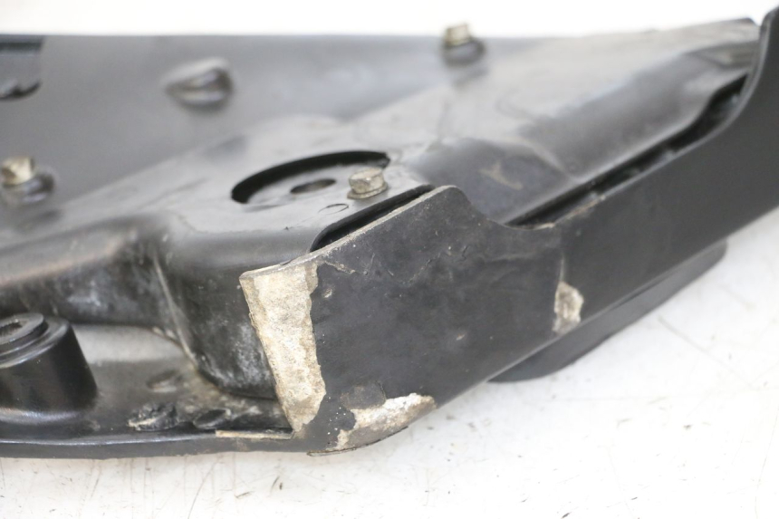 photo de PEDANA POSTERIORE DESTRA SUPPORTO GILERA NEXUS 300 (2008 - 2013)