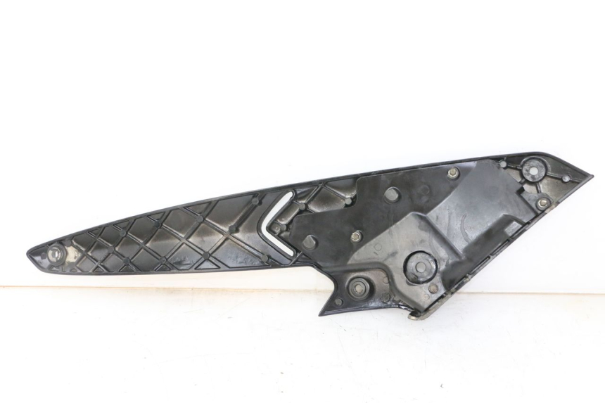 photo de PEDANA POSTERIORE DESTRA SUPPORTO GILERA NEXUS 300 (2008 - 2013)