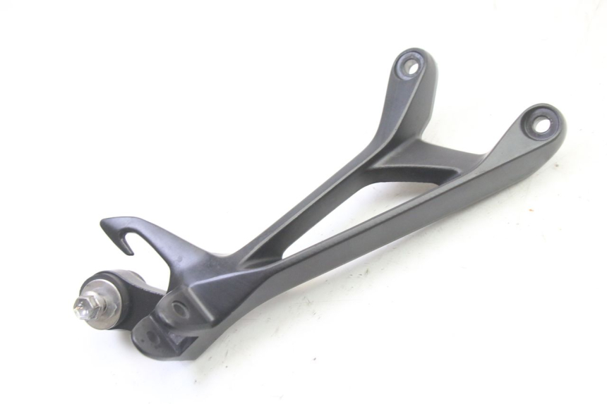 photo de PEDANA POSTERIORE DESTRA SUPPORTO SUZUKI GSR 750 (2011 - 2017)