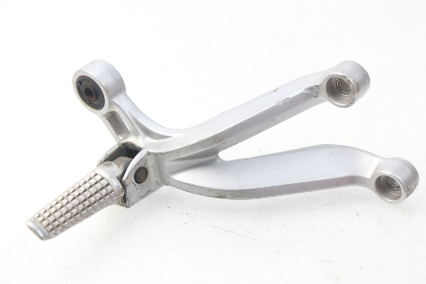photo de PIASTRA PEDANA POSTERIORE DESTRA SUZUKI GSX-R GSXR 600 (2001 - 2003)