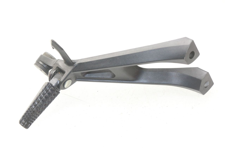photo de PIASTRA PEDANA POSTERIORE DESTRA SUZUKI GSX-R GSXR K16 1000 (2012 - 2016)