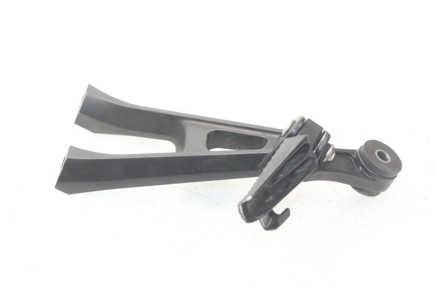 photo de PIASTRA PEDANA POSTERIORE DESTRA SUZUKI GSX-R GSXR K16 1000 (2012 - 2016)