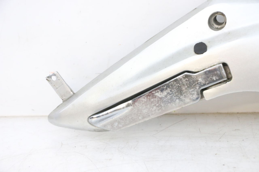 photo de PEDANA POSTERIORE DESTRA SUPPORTO JM MOTORS GTS 125 (2015 - 2019) - Caratteristiche distintive