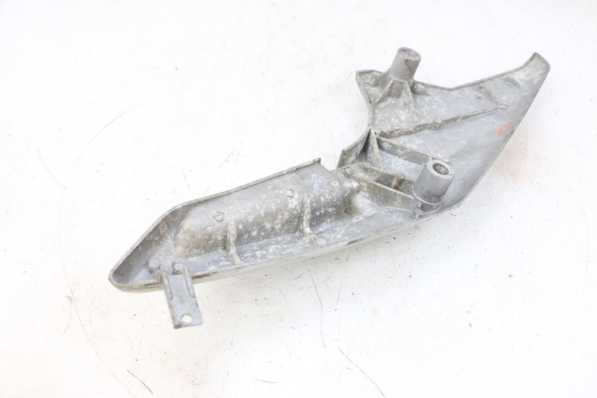 photo de PEDANA POSTERIORE DESTRA SUPPORTO JM MOTORS GTS 125 (2015 - 2019) - Ricambio usato controllato