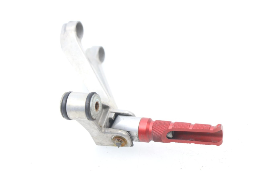 photo de Piastra poggiapiedi posteriore destro HONDA CBR 929 RR FIREBLADE 900 (2000 - 2001)