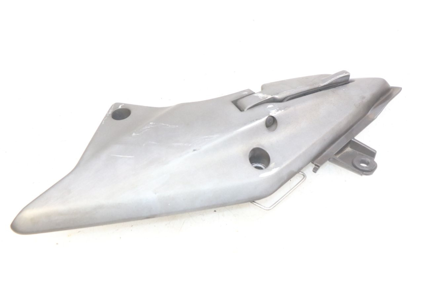 photo de PIASTRA PEDANA POSTERIORE DESTRA HONDA FJS SILVERWING SILVER WING 400 (2009 - 2016)