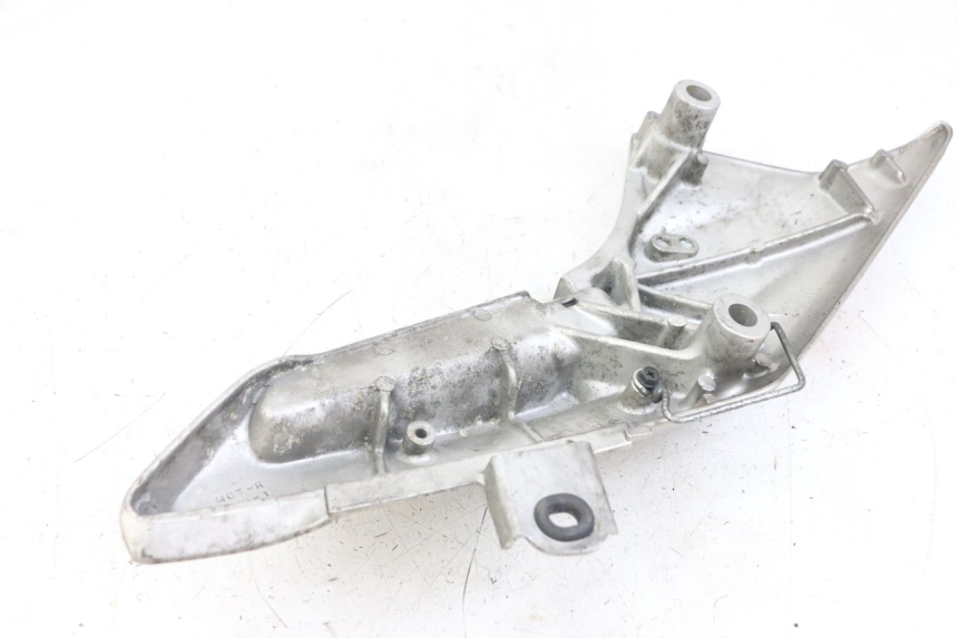 photo de PEDANA POSTERIORE DESTRA SUPPORTO HONDA FJS SILVERWING SILVER WING 600 (2001 - 2010)