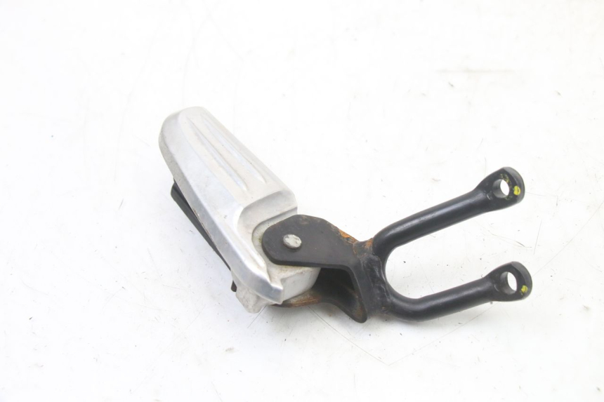 photo de PIASTRA PEDANA POSTERIORE DESTRA HONDA PCX (JF57/JF64) 125 (2014 - 2018)