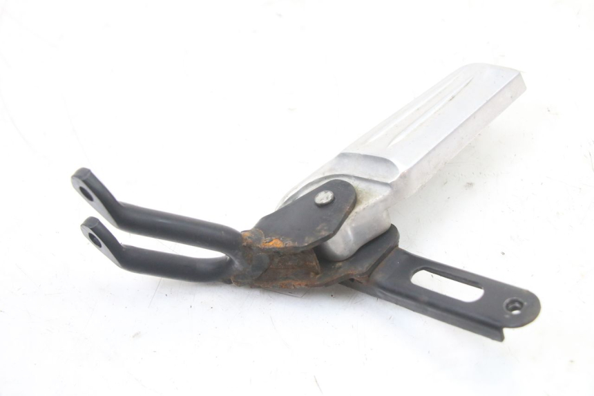 photo de PIASTRA PEDANA POSTERIORE DESTRA HONDA PCX (JF57/JF64) 125 (2014 - 2018)