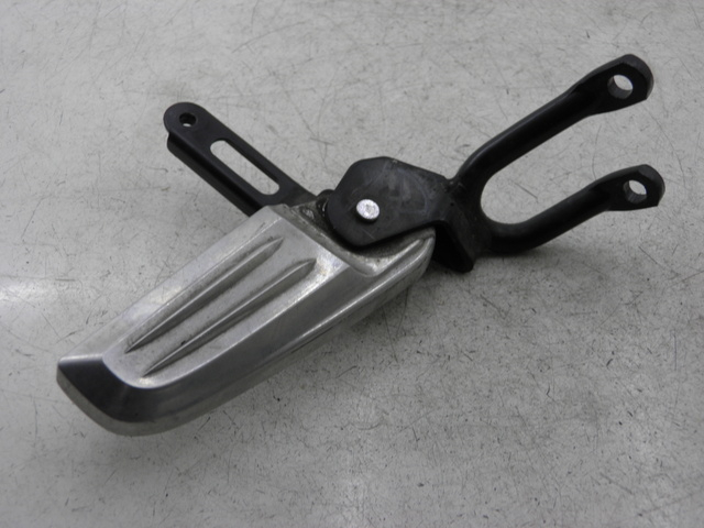 photo de PIASTRA PEDANA POSTERIORE DESTRA HONDA PCX (JF57/JF64) 125 (2014 - 2018)