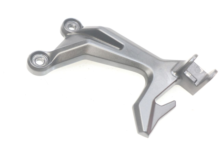 photo de PIASTRA PEDANA POSTERIORE DESTRA KAWASAKI Z 650 (2016 - 2019)