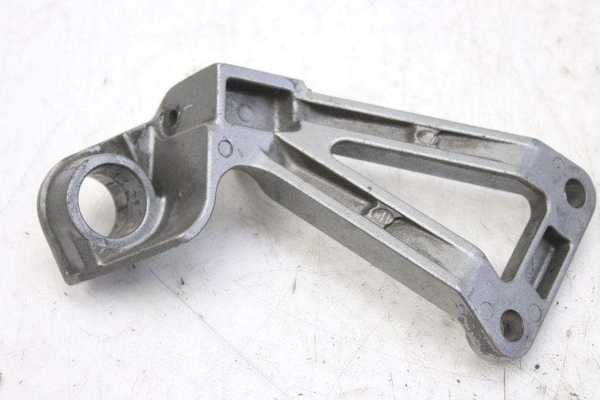 photo de PIASTRA PEDANA POSTERIORE DESTRA KAWASAKI ZX-6R ZX6R 600 (1995 - 1997)