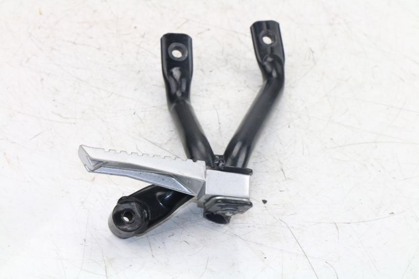 photo de PIASTRA PEDANA POSTERIORE DESTRA KYMCO K-PW K-PIPE 50 (2012 - 2017)