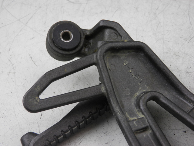 photo de PEDANA POSTERIORE DESTRA SUPPORTO KYMCO QUANNON 125 (2007 - 2014)